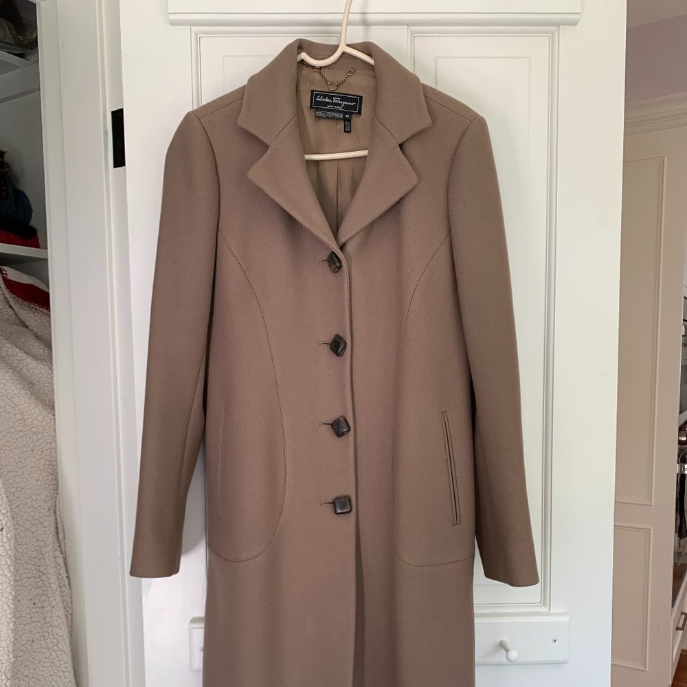 SALVATORE FERRAGAMO OATMEAL COAT SIZE 46 (XL)